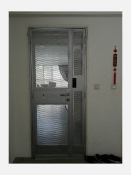 Pet-Friendly-Mesh-HDB-Gate-Design-2