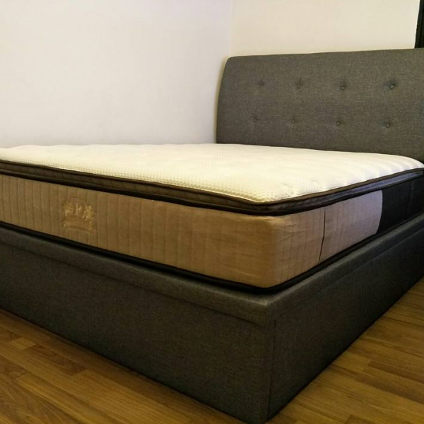 button_bed