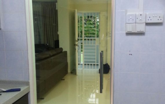 Buy wall to wall glass shower screen in My Digital Lock Singapore. Call 9067 7990