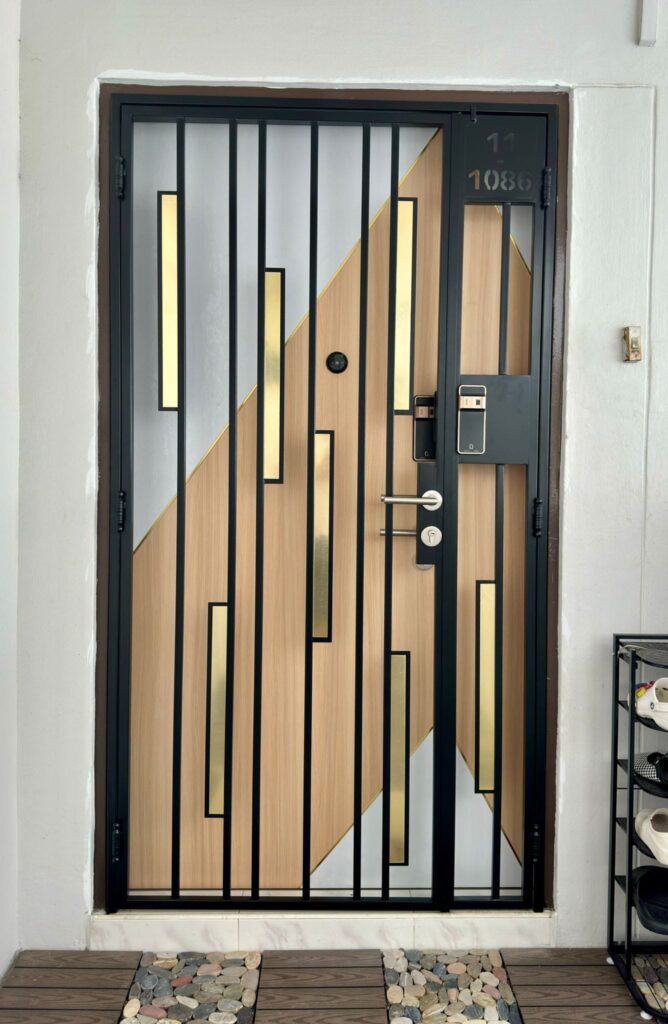 Kato 2K Gold Leather Gate