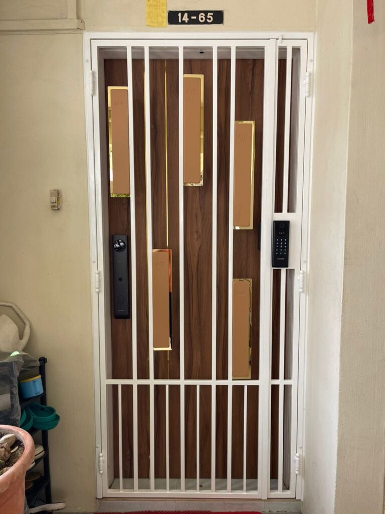 Kato 2K Gold Leather Gate