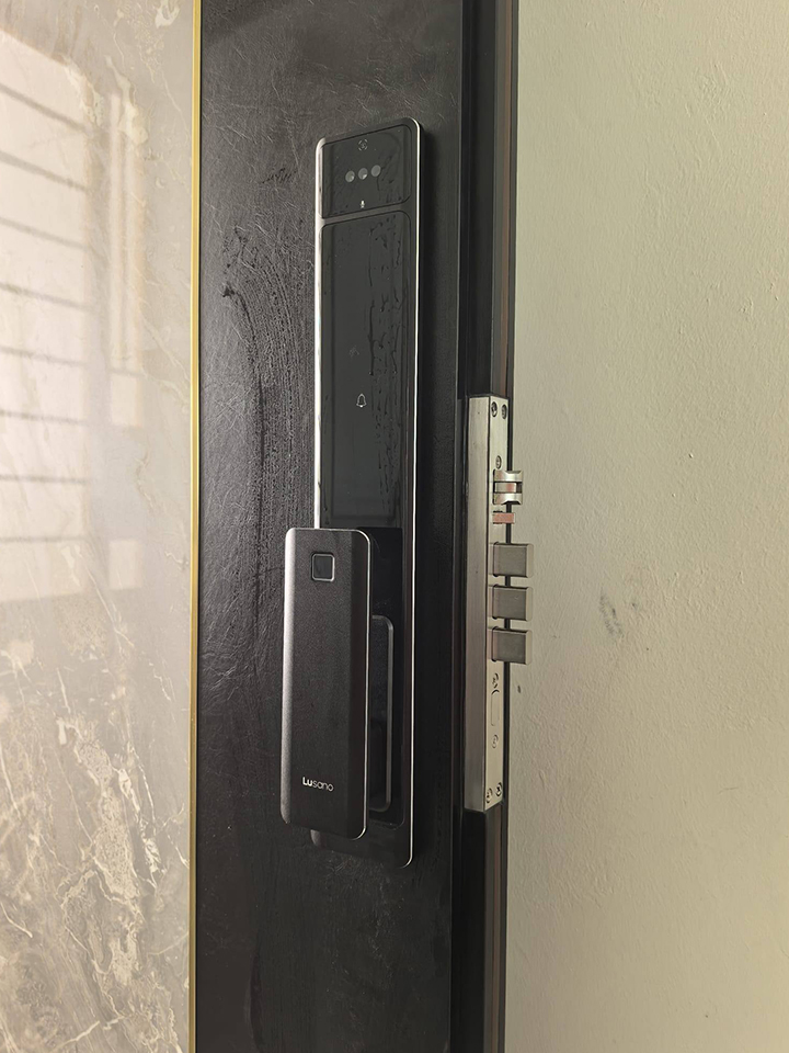 Lusano-Smart-Lock-3D-Effect-Laminate-by-Formica Lusano-Smart-Lock-3D-Effect-Laminate-by-Formica