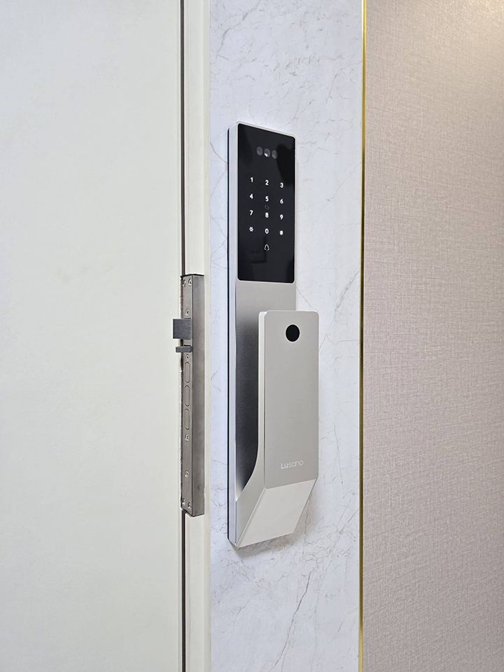 Lusano-Smart-Lock-Installation Lusano-Smart-Lock-Installation