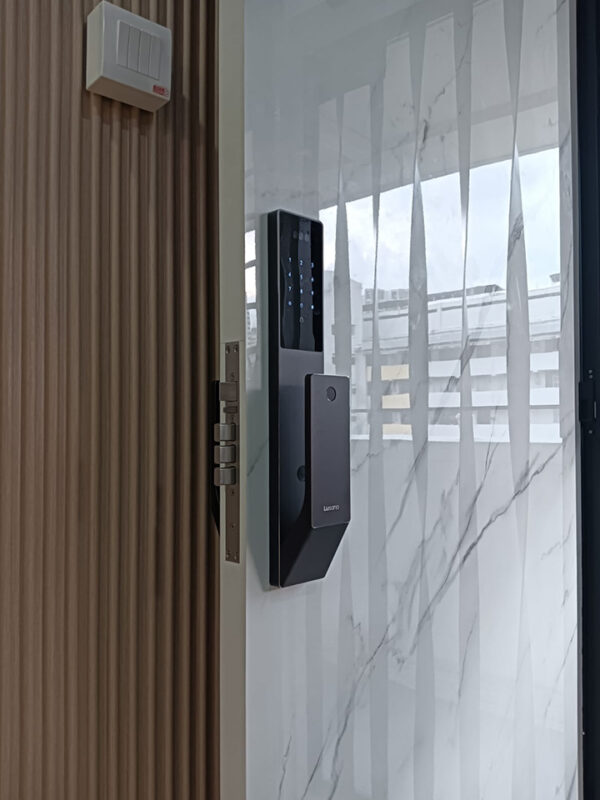 Lusano-Space-X-Smart-Door-Lock-Mika-Black