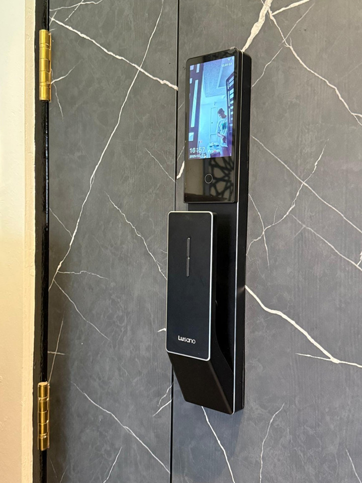 Lusano-Space-X-Smart-Door-Lock-Mika-Black