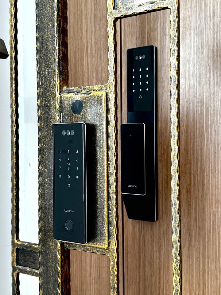 Lusano Space X Smart Door Lock - (Mika Black)