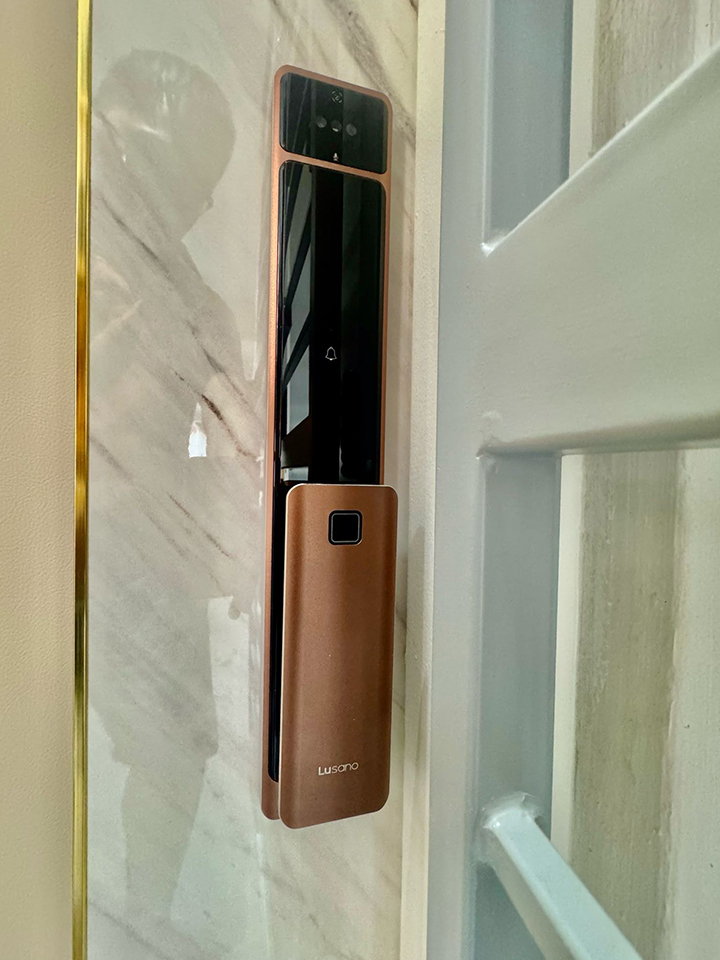 MyDigitalLock - Ultra-Slim-Coffe-brown-Installation