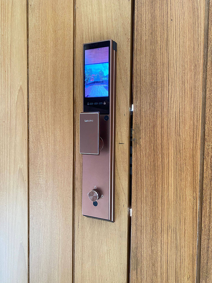 MyDigitalLock - Ultra-Slim-Coffe-brown-Installation